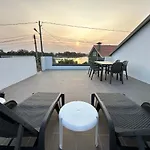 Apartamento ático Boj - Terraza Con Jardín&hórreo Chill Con Vistas Al Mar *